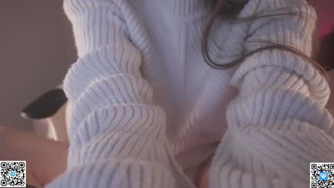 Snapshot of alice_kosmos chatting on September 2025 10:09:02 PM Alice online show from September 2025 10:09:02 PM