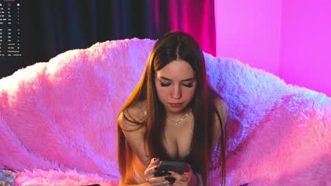 Snapshot of alice_loft chatting on December 2024 12:34:02 AM Alice online show from December 2024 12:34:02 AM