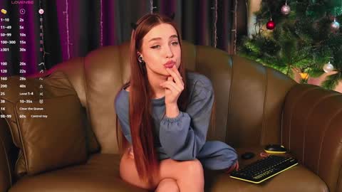 Snapshot of alice_loft chatting on January 2025 09:45:01 PM Alice online show from January 2025 09:45:01 PM