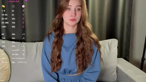 Snapshot of alice_loft chatting on September 2025 03:17:01 AM Alice online show from September 2025 03:17:01 AM