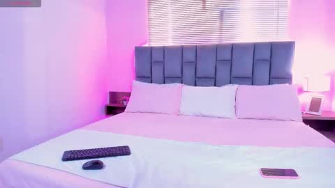 ALY    MI HORARIO MORNINGS FROM 700 AM TO 200 PM online show from November 2025 08:09:01 PM