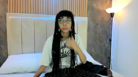 alice_rossi4 online show from May 2026 11:16:01 AM
