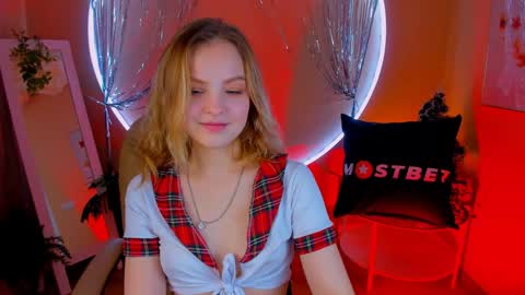 Alice  online show from December 2024 07:50:02 PM