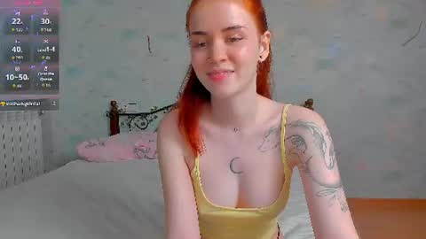 Snapshot of alice_with_freckles chatting on June 2026 10:30:02 AM Alice online show from June 2026 10:30:02 AM