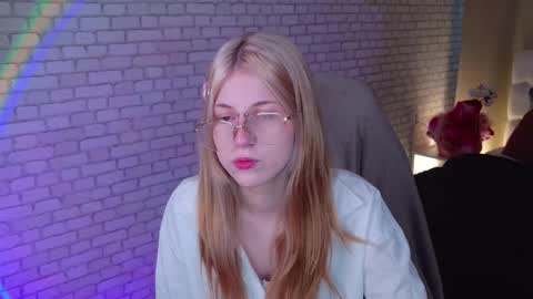 Snapshot of alicedews chatting on February 2026 01:43:01 PM alice online show from February 2026 01:43:01 PM