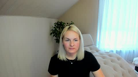 Snapshot of alicee__grace chatting on December 2024 09:35:02 AM Alicee online show from December 2024 09:35:02 AM