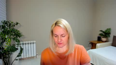 Snapshot of alicee__grace chatting on January 2025 10:11:02 PM Alicee online show from January 2025 10:11:02 PM