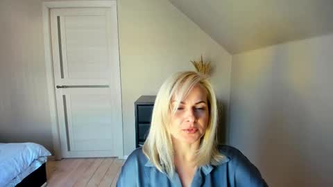 Snapshot of alicee__grace chatting on February 2025 10:01:02 AM Alicee online show from February 2025 10:01:02 AM