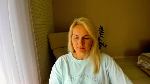 Snapshot of alicee__grace chatting on September 2025 09:22:02 AM Alicee online show from September 2025 09:22:02 AM