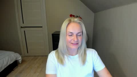 Snapshot of alicee__grace chatting on October 2025 06:39:01 PM Alicee online show from October 2025 06:39:01 PM
