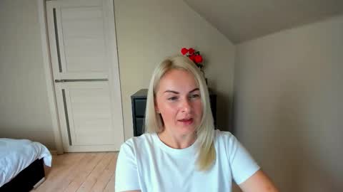 Snapshot of alicee__grace chatting on October 2025 09:40:02 AM Alicee online show from October 2025 09:40:02 AM