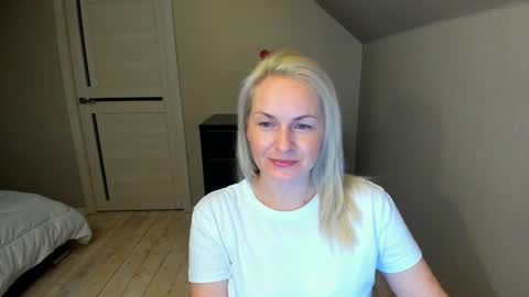 Snapshot of alicee__grace chatting on October 2025 07:23:02 PM Alicee online show from October 2025 07:23:02 PM