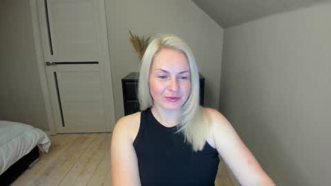 Snapshot of alicee__grace chatting on October 2025 07:23:01 PM Alicee online show from October 2025 07:23:01 PM