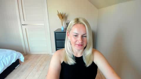 Snapshot of alicee__grace chatting on October 2025 10:04:01 AM Alicee online show from October 2025 10:04:01 AM
