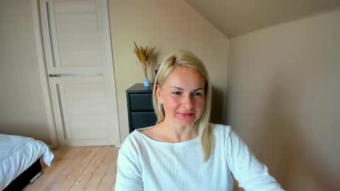 Snapshot of alicee__grace chatting on October 2025 07:20:02 AM Alicee online show from October 2025 07:20:02 AM