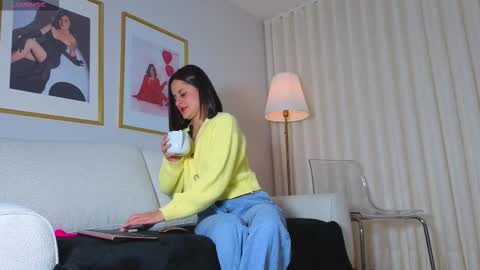 Aleja  online show from March 2026 11:35:01 AM