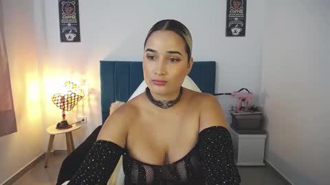 Snapshot of alicee_wild_ chatting on September 2025 10:32:01 PM Alicia 1000 PM - 600 AM COLOMBIAN TIME online show from September 2025 10:32:01 PM