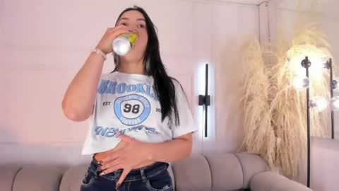 Alice  online show from April 2026 11:42:01 PM