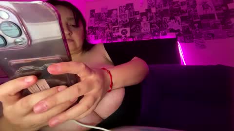 Snapshot of aliceinboobieland chatting on September 2025 12:14:01 AM Aliceinboobieland online show from September 2025 12:14:01 AM