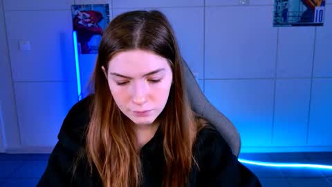 Snapshot of aliceinredsquare_ chatting on October 2025 05:08:01 AM Alice online show from October 2025 05:08:01 AM