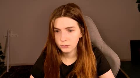 Snapshot of aliceinredsquare_ chatting on November 2025 05:10:01 AM Alice online show from November 2025 05:10:01 AM