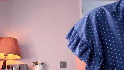 Elle online show from December 2024 08:34:02 AM