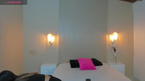 AliceRoss online show from September 2025 01:49:01 PM