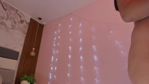          online show from October 2025 07:59:01 PM