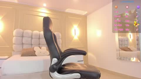          online show from July 2026 01:25:01 PM