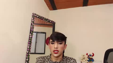 Snapshot of aliceusher_1 chatting on December 2024 11:40:01 PM J Ruiz online show from December 2024 11:40:01 PM