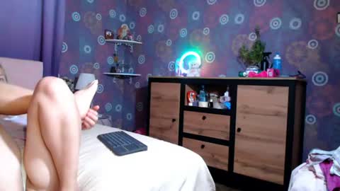 alicewetsquirt online show from July 2026 08:07:01 PM