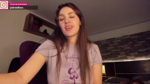 Alice online show from February 2025 05:35:01 AM