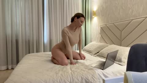 Snapshot of alicewonders_ chatting on January 2025 09:04:02 AM Alice online show from January 2025 09:04:02 AM
