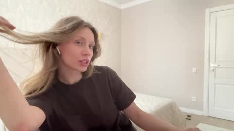 Snapshot of alicewonders_ chatting on February 2025 08:09:01 AM Alice online show from February 2025 08:09:01 AM