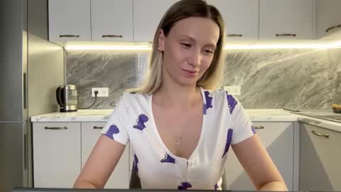 Snapshot of alicewonders_ chatting on March 2025 10:09:01 AM Alice online show from March 2025 10:09:01 AM