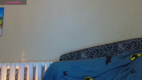 AliceWoolfy online show from November 2025 09:13:01 PM