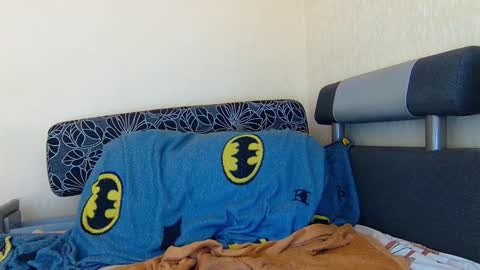 AliceWoolfy online show from March 2026 08:45:02 PM