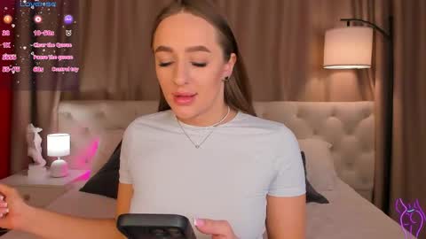 Mia online show from February 2026 02:10:02 AM