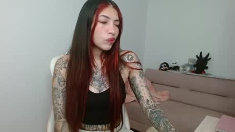 Snapshot of alicia_key_ chatting on March 2026 03:55:01 AM ALICIA online show from March 2026 03:55:01 AM