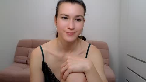 Snapshot of alicianoveli chatting on December 2024 06:30:02 PM alicianoveli online show from December 2024 06:30:02 PM