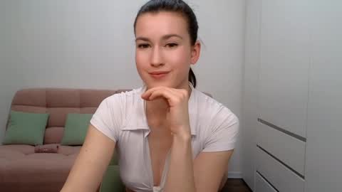 Snapshot of alicianoveli chatting on January 2025 02:53:01 PM alicianoveli online show from January 2025 02:53:01 PM