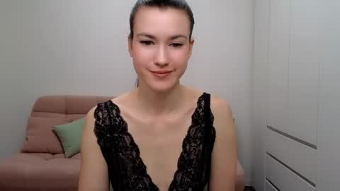 Snapshot of alicianoveli chatting on January 2025 01:11:01 PM alicianoveli online show from January 2025 01:11:01 PM