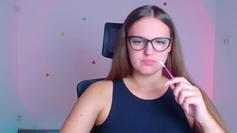 Snapshot of alicie_dream_ chatting on September 2025 11:32:01 AM Alicie online show from September 2025 11:32:01 AM