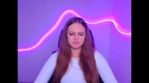 Snapshot of alicie_dream_ chatting on September 2025 11:11:01 AM Alicie online show from September 2025 11:11:01 AM