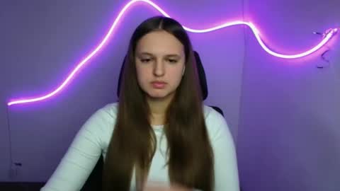 Snapshot of alicie_dream_ chatting on October 2025 01:40:02 PM Alicie online show from October 2025 01:40:02 PM