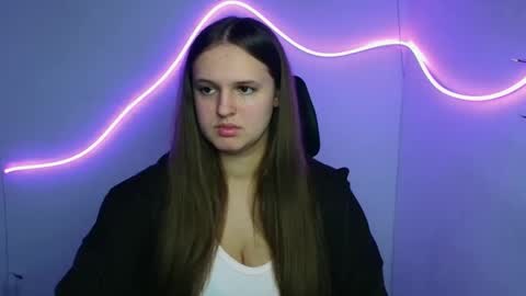 Snapshot of alicie_dream_ chatting on October 2025 11:07:01 AM Alicie online show from October 2025 11:07:01 AM