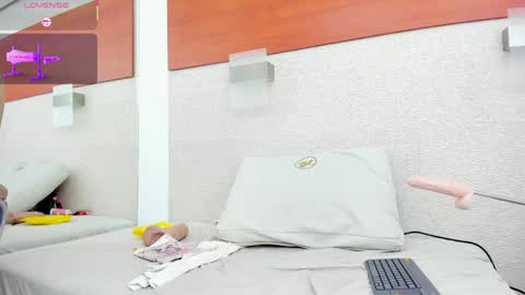 im tutti online show from January 2025 05:30:01 AM