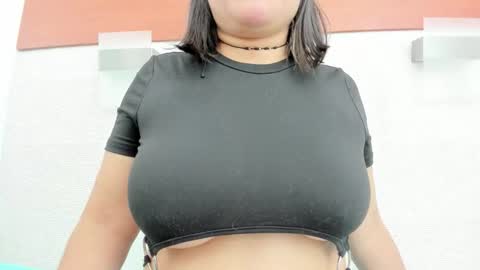 im tutti online show from March 2026 02:51:02 AM