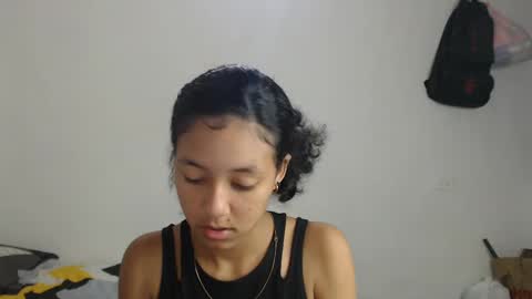 Snapshot of alicie_sexy_hot_20 chatting on February 2025 01:48:02 PM ana online show from February 2025 01:48:02 PM