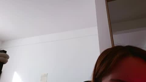 aliciia_23 online show from April 2026 09:31:01 PM